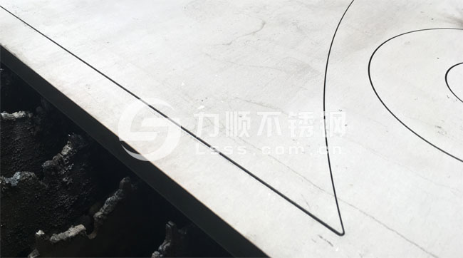 力順不銹鋼:激光切割厚板成品，受客戶好評